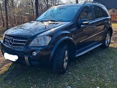 Gebraucht Mercedes ML320 224 PS (164 kW) 2007 Schwarz SUV