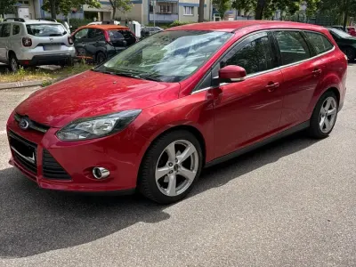 Gebraucht Ford Focus 125 PS (91 kW) 2013 Andere farben Kombi