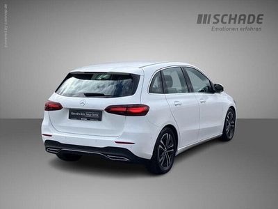 Usado Mercedes B200 Progressive 163 HP (119 kW) 2025 Branco Monovolume