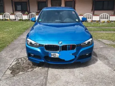 Gebraucht BMW 320 Sport Line 184 PS (135 kW) 2014 Blau Limousine