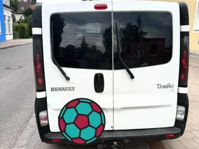 Gebraucht Renault Trafic 101 PS (74 kW) 2004 Weiß Van / Kleinbus