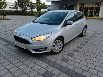 Gebraucht Ford Focus Business Edition 120 PS (88 kW) 2017 Silber Limousine