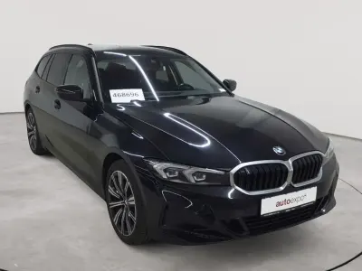 Gebraucht BMW 320 Sport Line 190 PS (139 kW) 2024 Saphirschwarz metallic Kombi