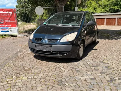 Gebraucht Mitsubishi Colt Inform 75 PS (55 kW) 2005 Schwarz Kleinwagen