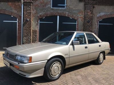 Gebraucht Mitsubishi Galant 111 PS (81 kW) 1987 Gold Limousine