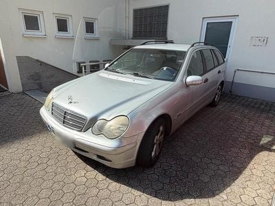 Gebraucht Mercedes C220 143 PS (105 kW) 2002 Silber Limousine