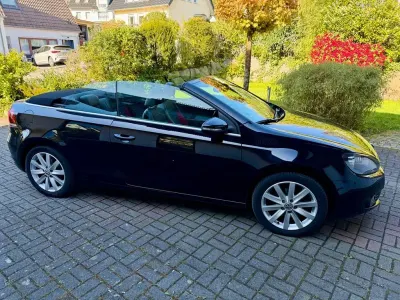 Gebraucht VW Golf 105 PS (77 kW) 2011 Schwarz Cabrio