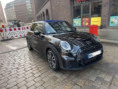 Schwarz Gebraucht 2022 Mini John Cooper Works Kleinwagen | 20.900 € (Guter Preis)