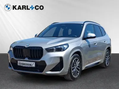 Gebraucht BMW X1 M Sport 163 PS (119 kW) 2023 Spacesilber SUV