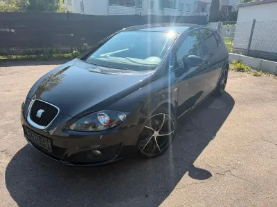 Używany Seat Leon Stylance 125 KM (91 kW) 2009 Czarny Hatchback