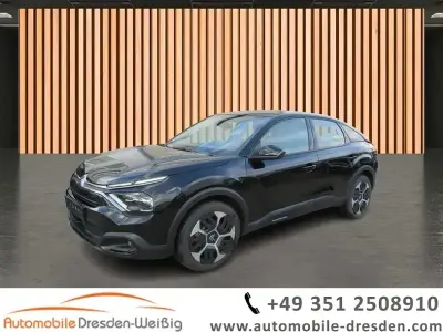 Używany Citroën C4 Feel 101 KM (74 kW) 2022 Czarny Sedan/Limuzyna