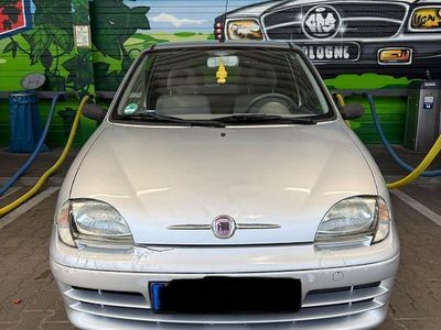 Gebraucht Fiat Seicento 54 PS (39 kW) 2009 Silber Kleinwagen