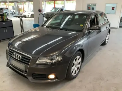 Gebraucht Audi A4 Ambiente 160 PS (117 kW) 2011 Grau Kombi