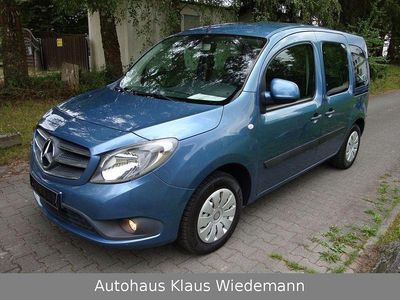 Gebraucht Mercedes Citan 112 114 PS (83 kW) 2017 Kornelit  blau Kombi