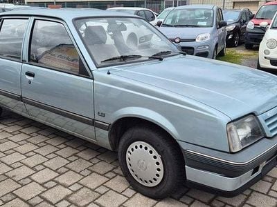 Usata Opel Ascona 75 CV (55 kW) 1989 Blu Berlina