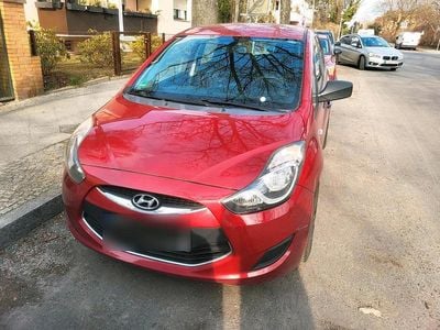 Gebraucht Hyundai ix20 90 PS (66 kW) 2011 Rot Kleinwagen