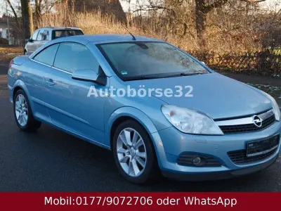 Gebraucht Opel Astra Cosmo 140 PS (102 kW) 2007 Blau Coupé