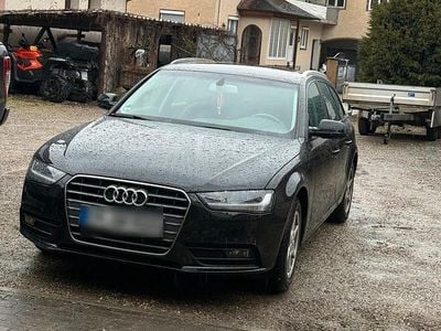Gebraucht Audi A4 Comfort 120 PS (88 kW) 2014 Schwarz Kombi