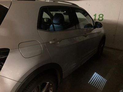 Usata VW T-Cross R-line 150 CV (110 kW) 2024 Argento SUV