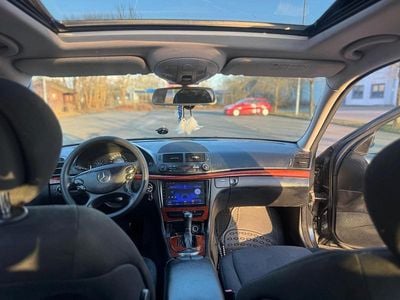 Mercedes E220