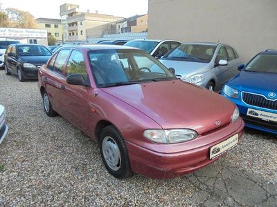 Gebraucht Hyundai Accent GLS 75 PS (55 kW) 1995 Rot Limousine