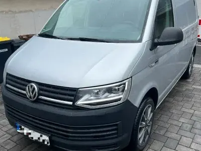 Gebraucht VW Transporter 150 PS (110 kW) 2018 Silber Van