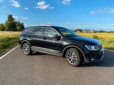 gebraucht VW Tiguan Allspace 7 Sitzer TDI 2.0 schwarz