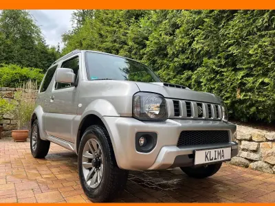 Gebraucht Suzuki Jimny Style 84 PS (61 kW) 2018 Stell silber met. SUV