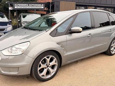 Grau Gebraucht 2009 Ford S-MAX Titanium Van / Kleinbus | 5.199 € (Fairer Preis)