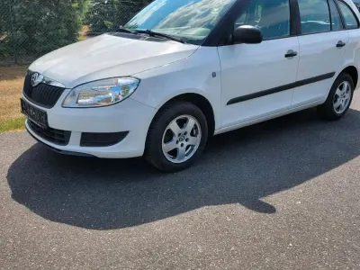Gebraucht Skoda Fabia 85 PS (62 kW) 2013 Weiß Kombi