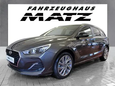 Gebraucht Hyundai i30 YES! 140 PS (102 kW) 2019 Grau Limousine