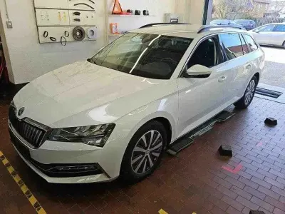 Brugt Skoda Superb Ambition 218 HK (160 kW) 2022 Hvid Stationcar