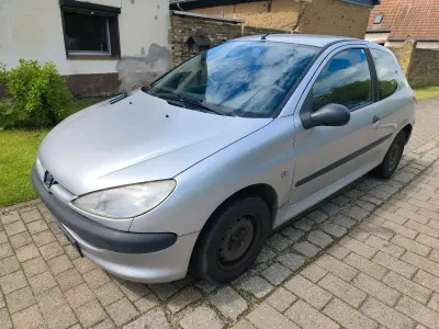 Używany Peugeot 206 60 KM (44 kW) 2000 Szary Hatchback