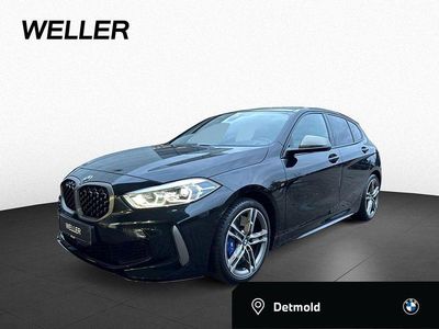 Black sapphire (schwarz) Gebraucht 2022 BMW M135 Comfort Edition Kleinwagen | 36.450 € (Fairer Preis)