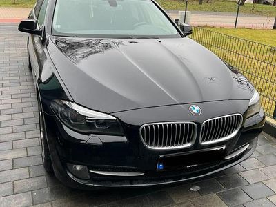 Gebraucht BMW 520 Sport Line 184 PS (135 kW) 2012 Schwarz Kombi