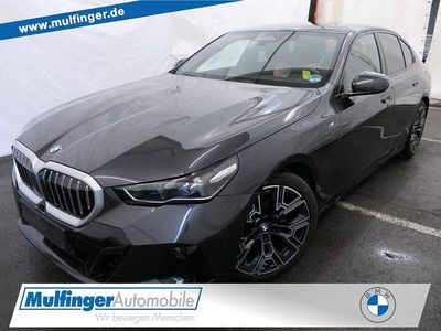 Gebraucht BMW 520 M Sport 197 PS (144 kW) 2025 Sophistograu brillant (metallic) Limousine