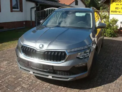 Neu Skoda Kamiq Selection 116 PS (85 kW) 2025 Grau SUV