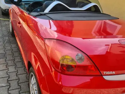 Gebraucht Opel Tigra 90 PS (66 kW) 2005 Rot Cabrio