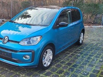 Blau Gebraucht 2018 VW up! high up! Kleinwagen | 8.450 € (Fairer Preis)