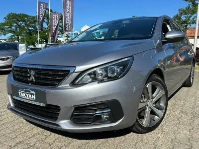 Gebraucht Peugeot 308 SW Allure 131 PS (96 kW) 2020 Grau Kombi