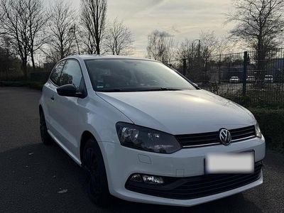 Gebraucht VW Polo 60 PS (44 kW) 2014 Weiß Kleinwagen