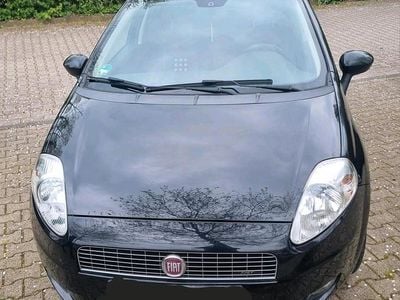 Second-hand Fiat Punto 120 CP (88 kW) 2008 Negru Hatchback