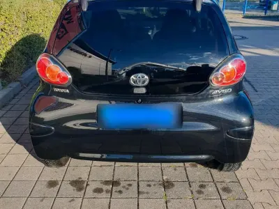 Gebraucht Toyota Aygo City 72 PS (52 kW) 2012 Blau Kleinwagen