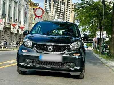 Gebraucht Smart ForTwo Coupé 71 PS (52 kW) 2019 Schwarz Coupé