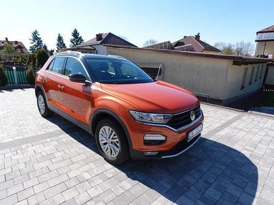 Second-hand VW T-Roc Style 150 CP (110 kW) 2019 Portocaliu SUV
