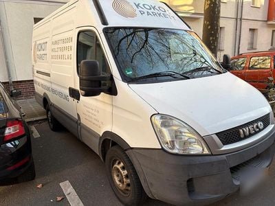Gebraucht Iveco Daily 136 PS (100 kW) 2011 Weiß Van / Kleinbus