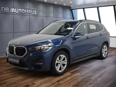 Używany BMW X1 Advantage 220 KM (161 kW) 2021 Niebieski SUV