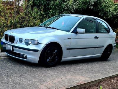 Second-hand BMW 316 116 CP (85 kW) 2003 Argintiu Berlinǎ