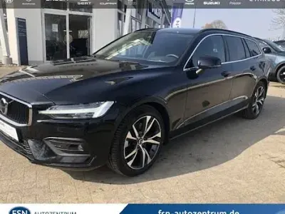 Second-hand Volvo V60 Core 197 CP (144 kW) 2025 Negru Break