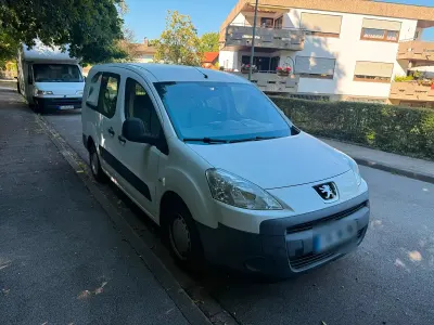 Gebraucht Peugeot Partner 90 PS (66 kW) 2009 Weiß Van / Kleinbus